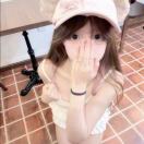 小***