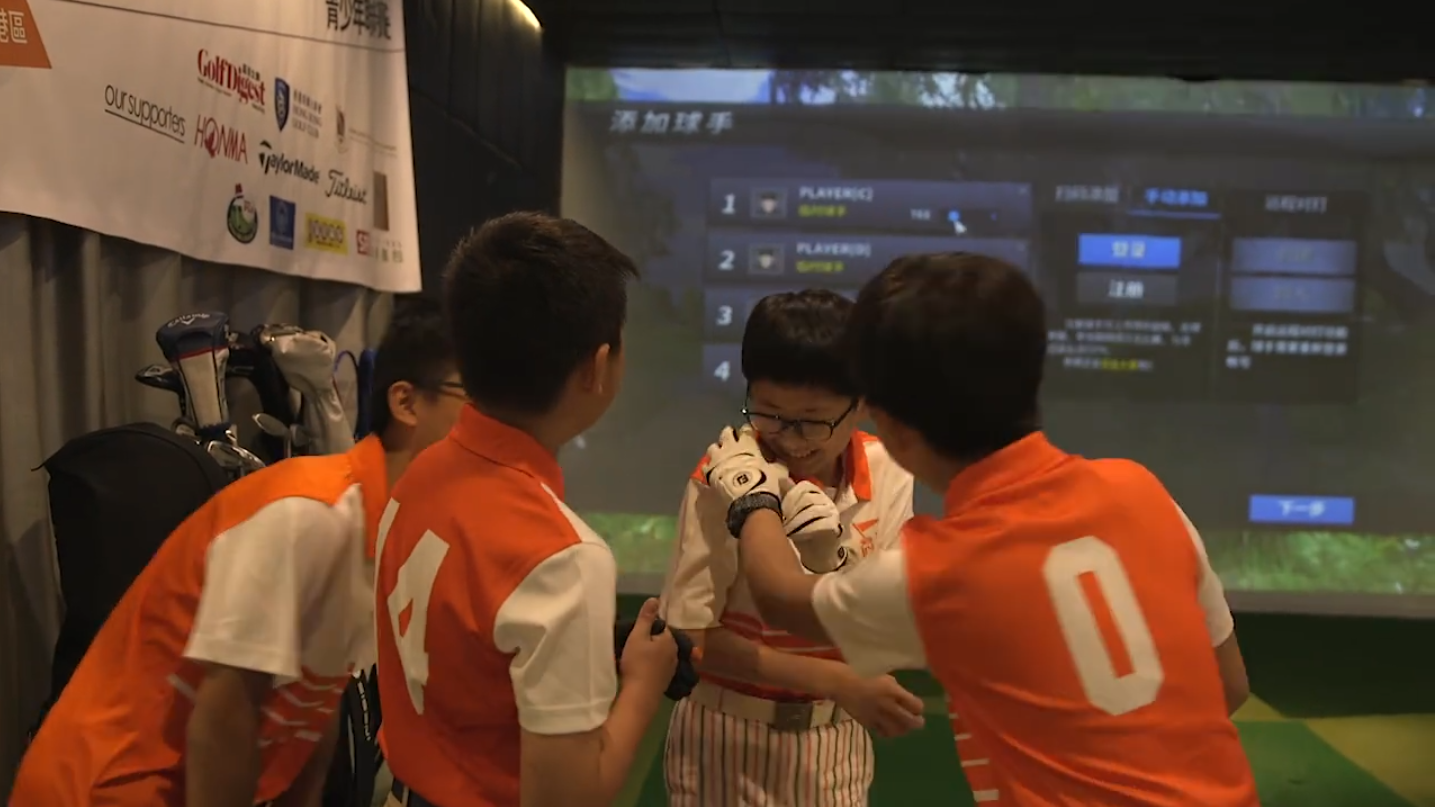 玩鬧嬉戲，親密無間.png